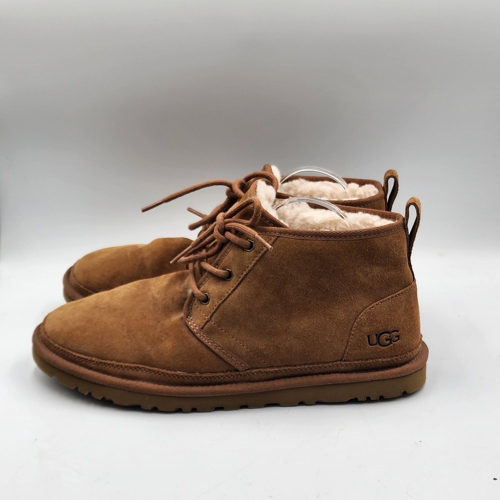 UGG Boot Mens 11 Neumel Chestnut Suede Sheepskin Lined Chukka EUC Chestnut